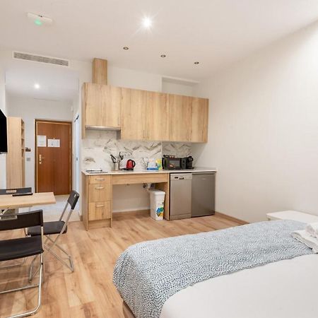 1 Bedroom 1 Bathroom Furnished - Justicia - Modern - Mintystay Madrid Exterior photo