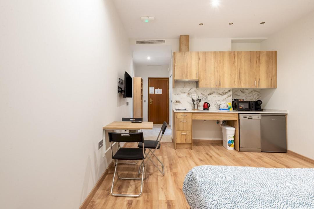 1 Bedroom 1 Bathroom Furnished - Justicia - Modern - Mintystay Madrid Exterior photo