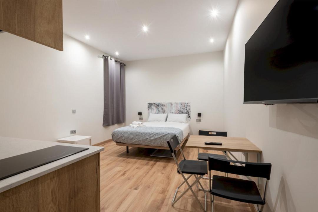 1 Bedroom 1 Bathroom Furnished - Justicia - Modern - Mintystay Madrid Exterior photo